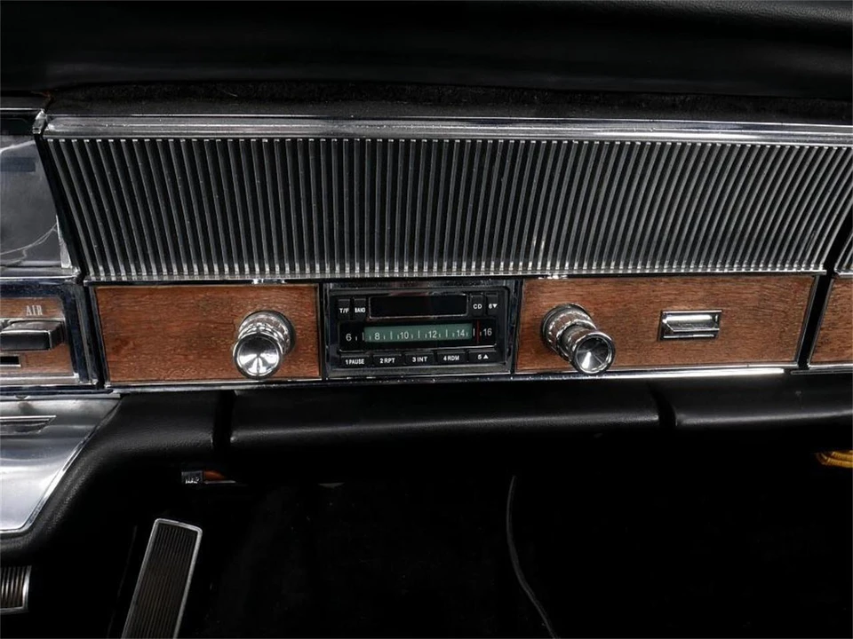 1966 Chrysler Imperial 2nd Gen - Image 31 of 31