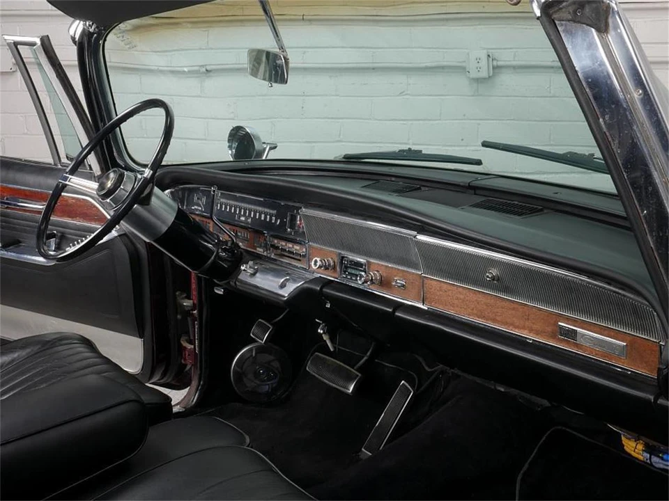 1966 Chrysler Imperial 2nd Gen - Image 25 of 31