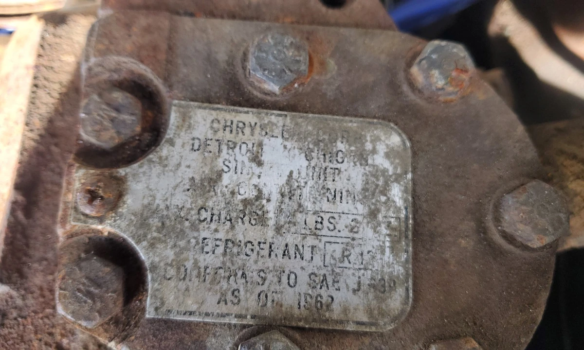 1966 Chrysler Imperial 2nd Gen - Image 28 of 31