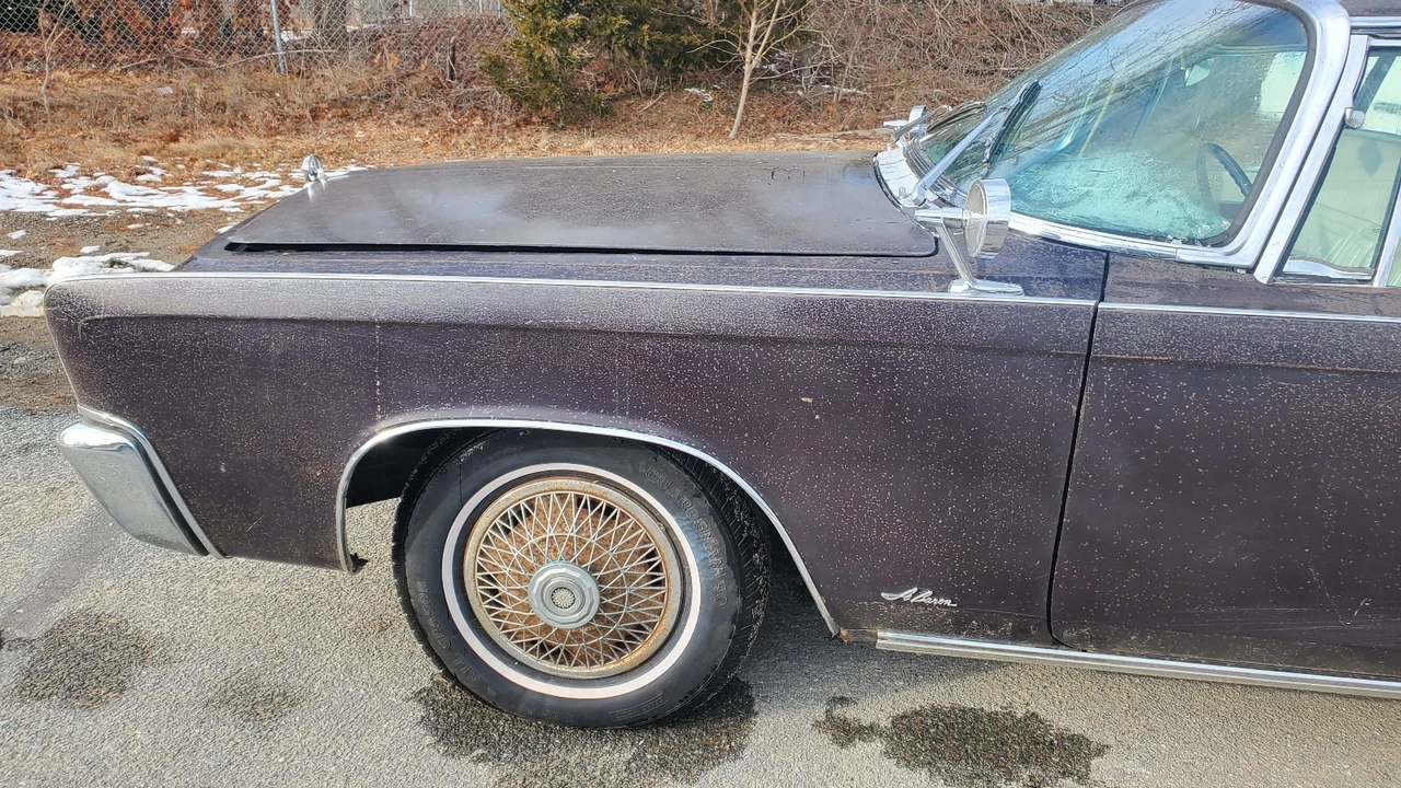 1966 Chrysler Imperial 2nd Gen - Image 9 of 31