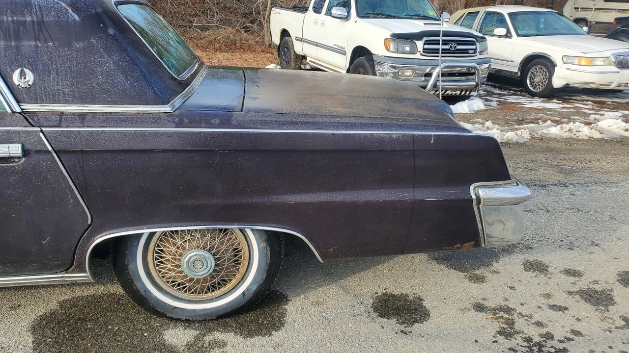 1966 Chrysler Imperial 2nd Gen - Image 10 of 31