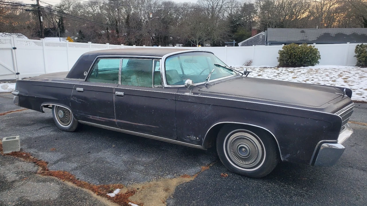 1966 Chrysler Imperial 2nd Gen - Image 8 of 31