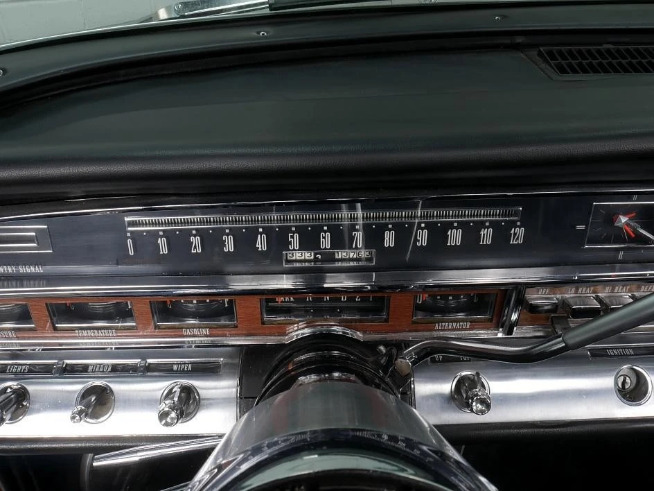 1966 Chrysler Imperial 2nd Gen - Image 29 of 31