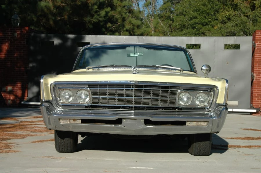 1966 Chrysler Imperial 2nd Gen - Image 2 of 2