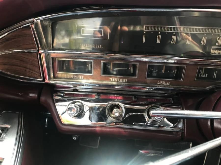1966 Chrysler Imperial 2nd Gen - Image 9 of 12