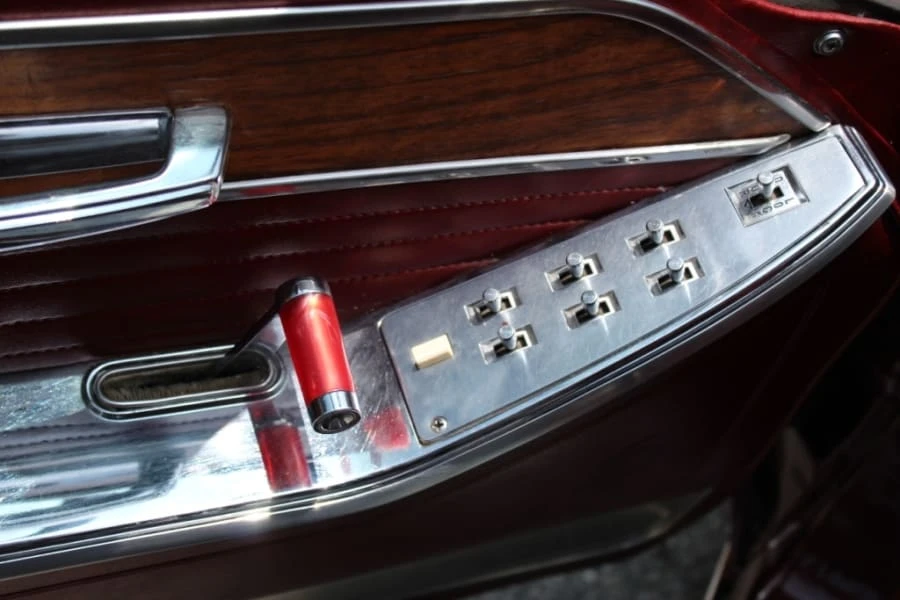1966 Chrysler Imperial 2nd Gen - Image 4 of 12