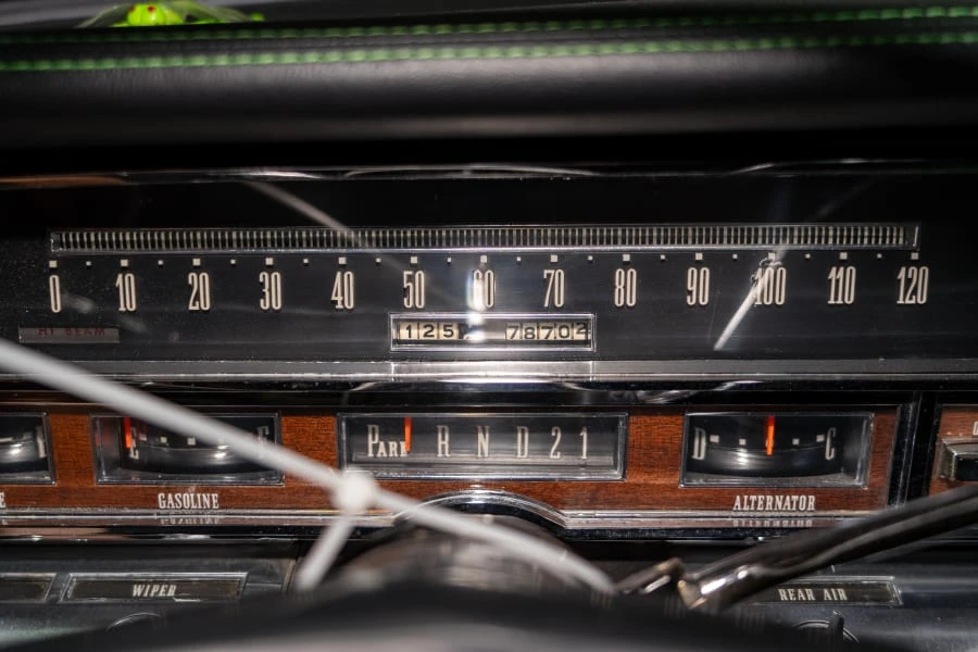 1966 Chrysler Imperial 2nd Gen - Image 11 of 17