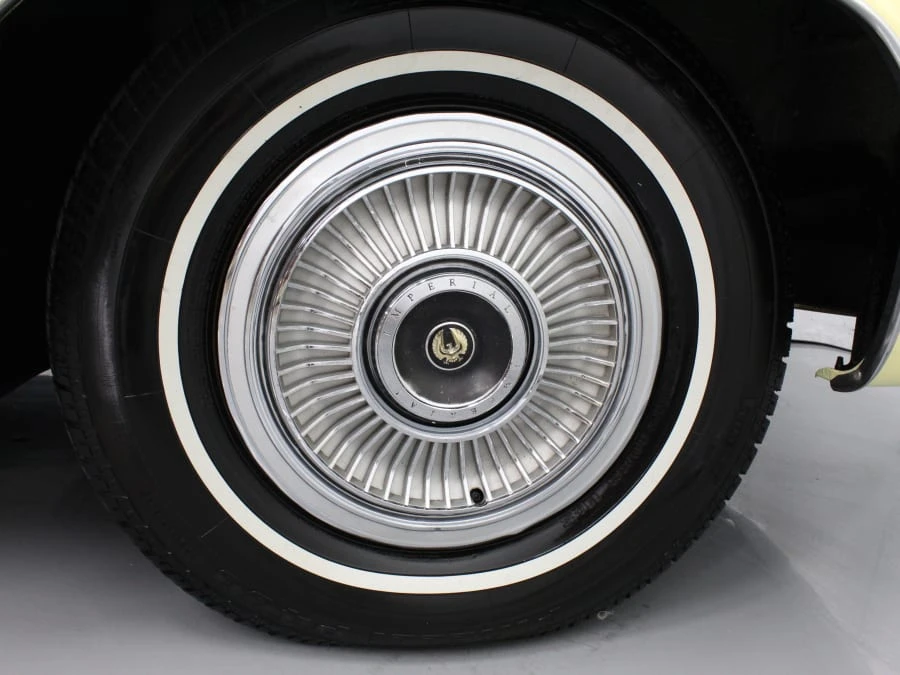 1966 Chrysler Imperial 2nd Gen - Image 9 of 12