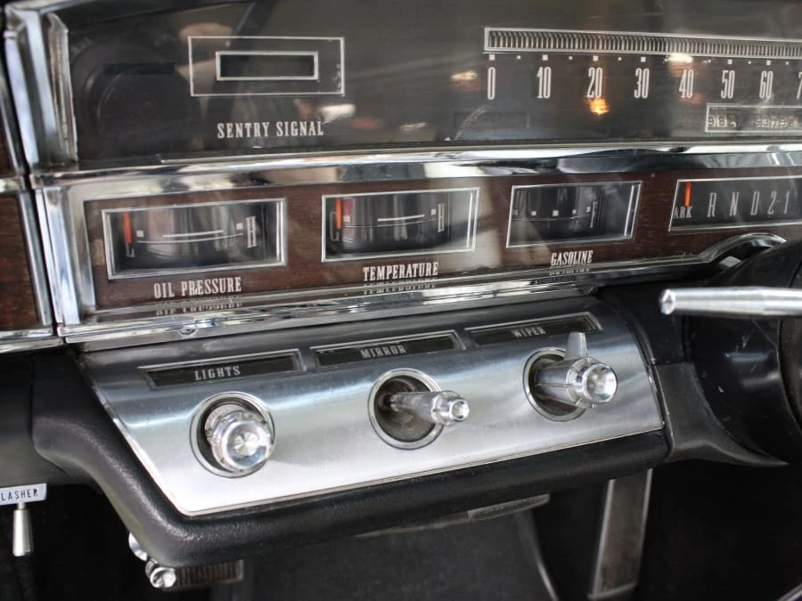 1966 Chrysler Imperial 2nd Gen - Image 8 of 12