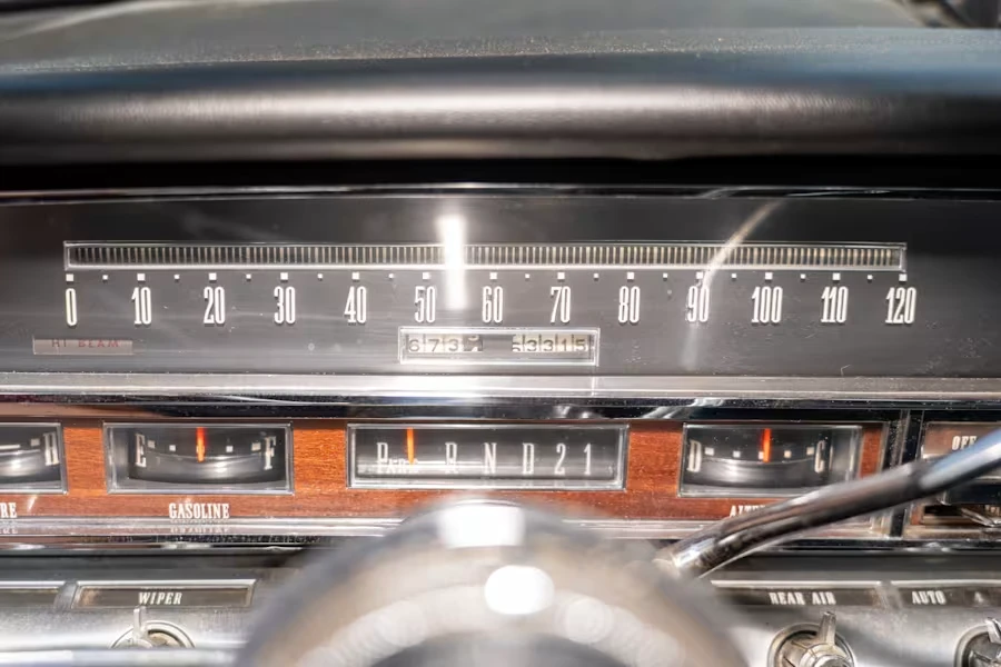 1966 Chrysler Imperial 2nd Gen - Image 24 of 29