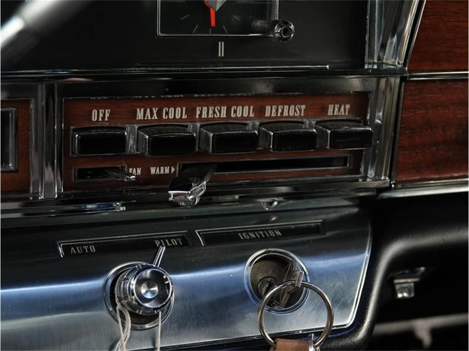 1966 Chrysler Imperial 2nd Gen - Image 25 of 31