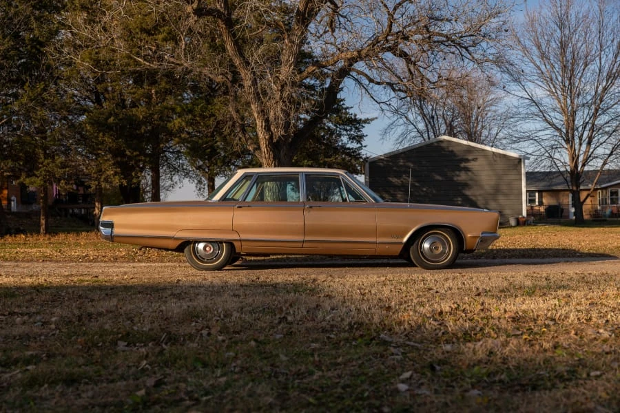 1966 Chrysler New Yorker - Image 6 of 14