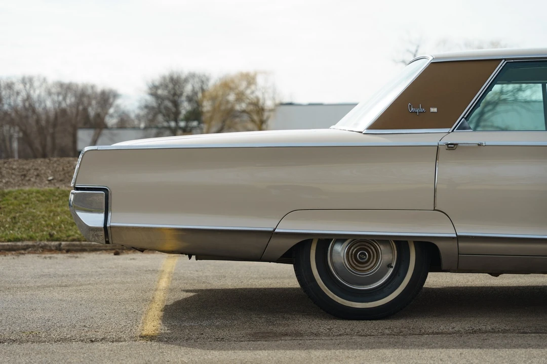 1966 Chrysler New Yorker - Image 19 of 31