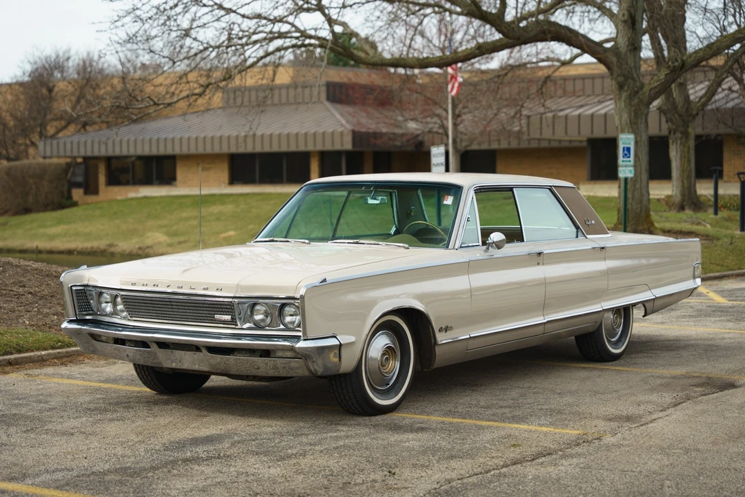 1966 Chrysler New Yorker - Image 6 of 31