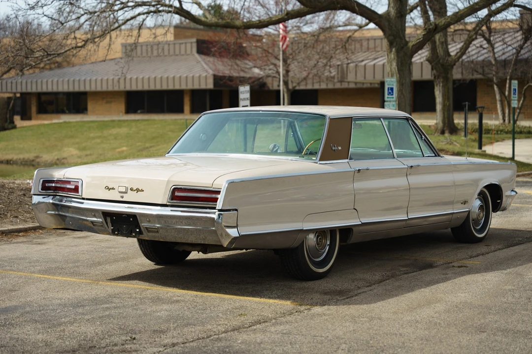 1966 Chrysler New Yorker - Image 22 of 31