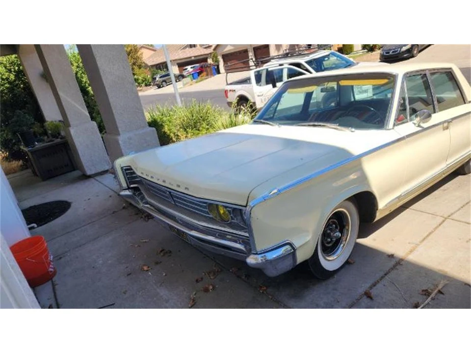1966 Chrysler Newport - Image 5 of 8