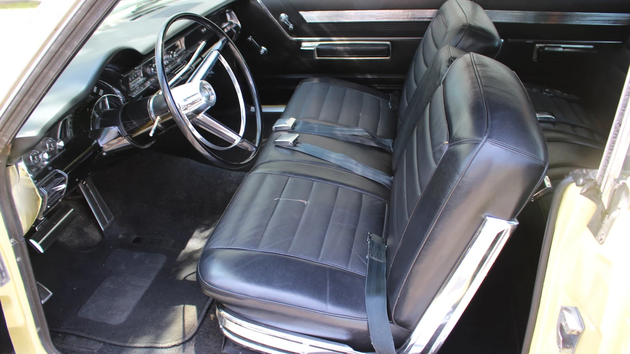1966 Chrysler Newport - Image 4 of 6