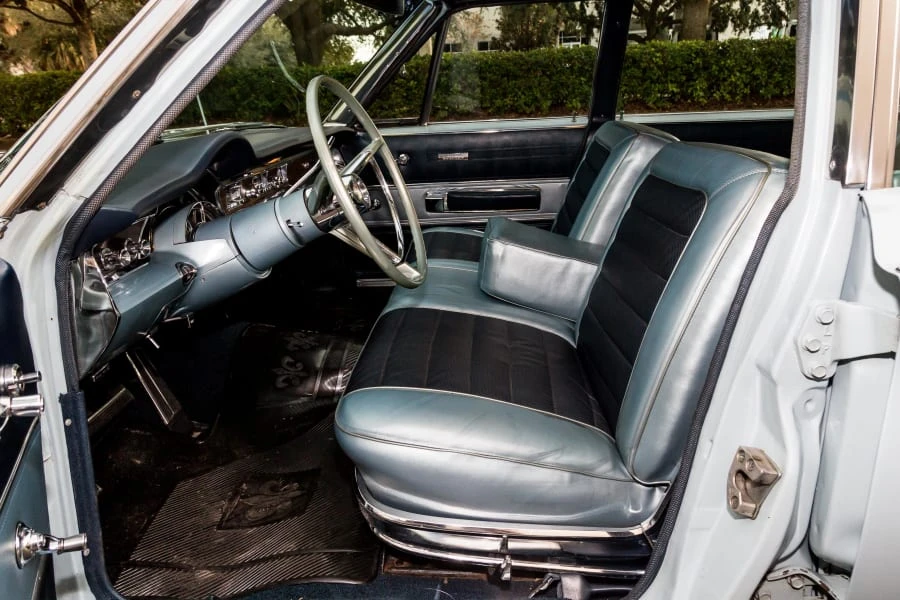 1966 Chrysler Town & Country - Image 6 of 12