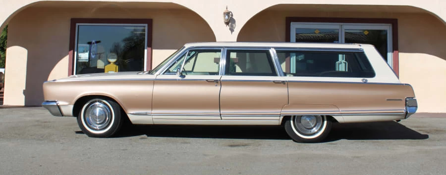 1966 Chrysler Town & Country - Image 2 of 7