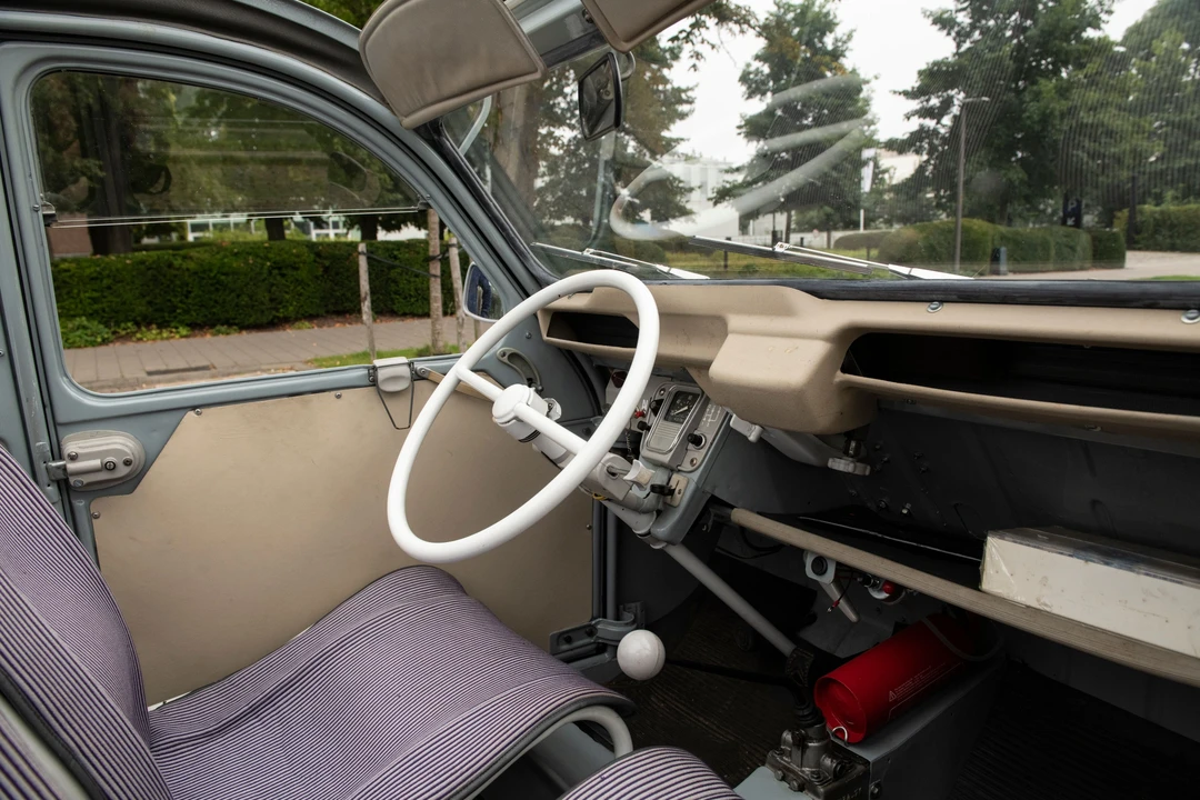 1966 Citroen 2CV Sahara - Image 9 of 31