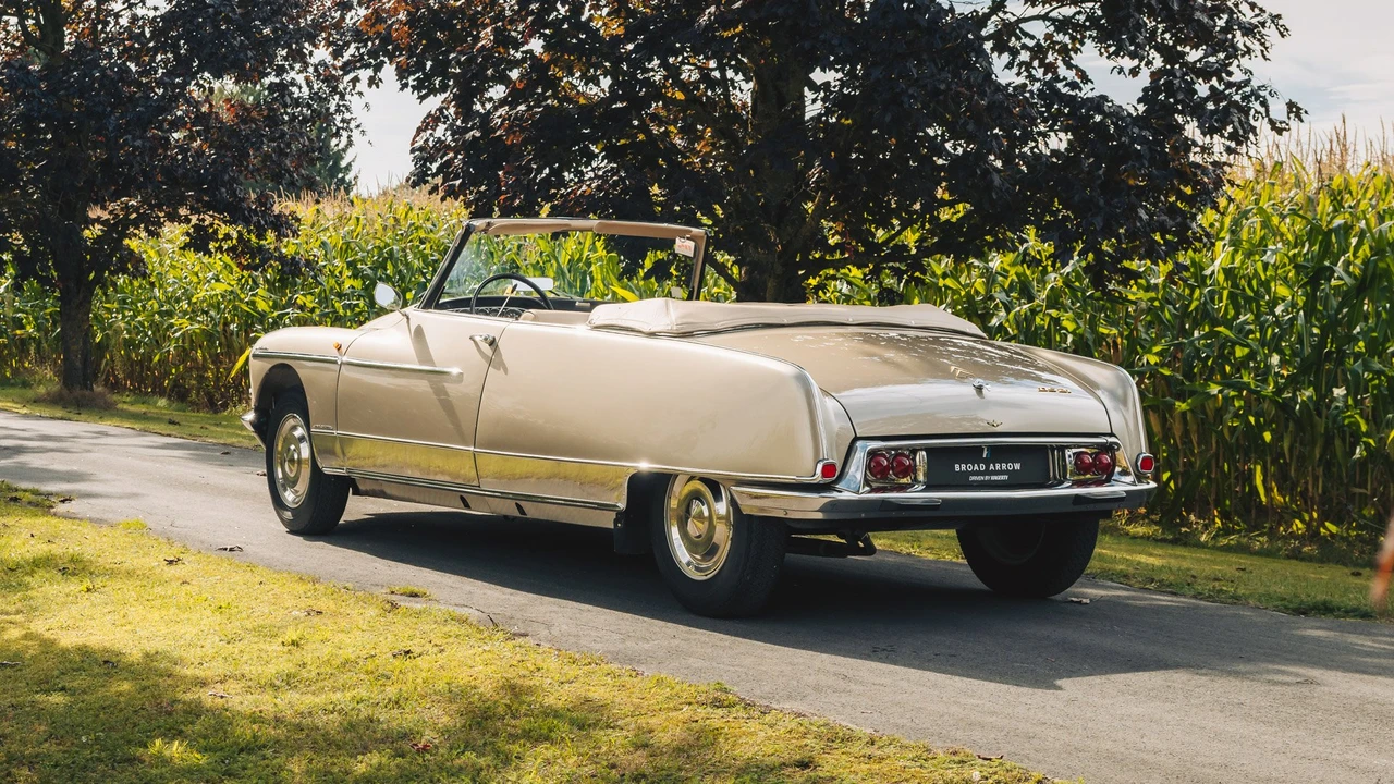 1966 Citroen DS21 - Image 19 of 31