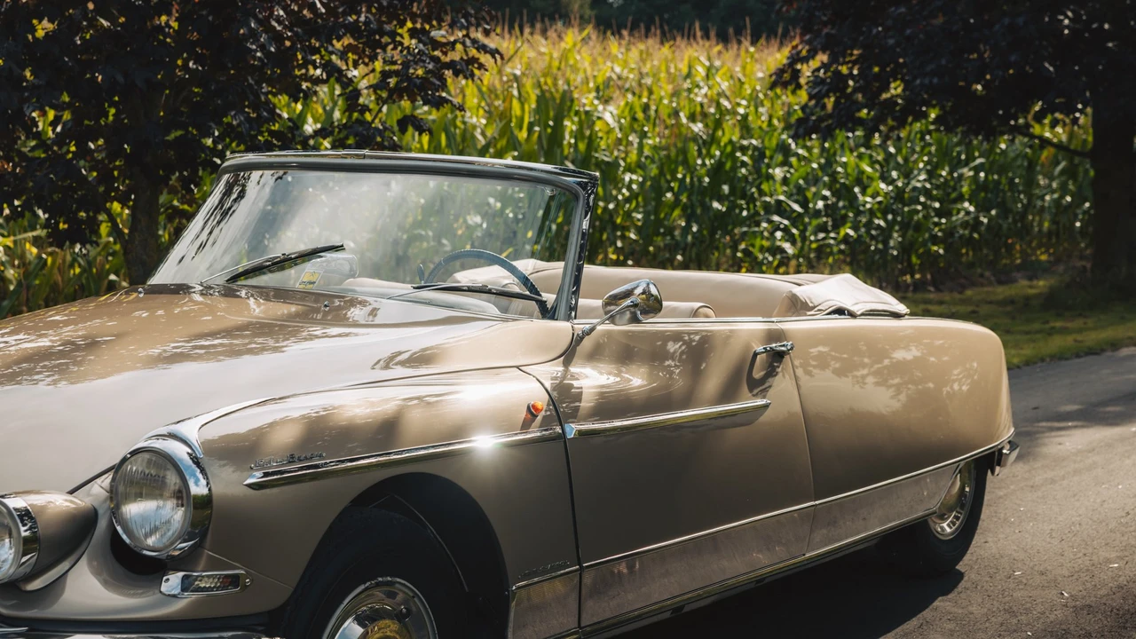 1966 Citroen DS21 - Image 14 of 31