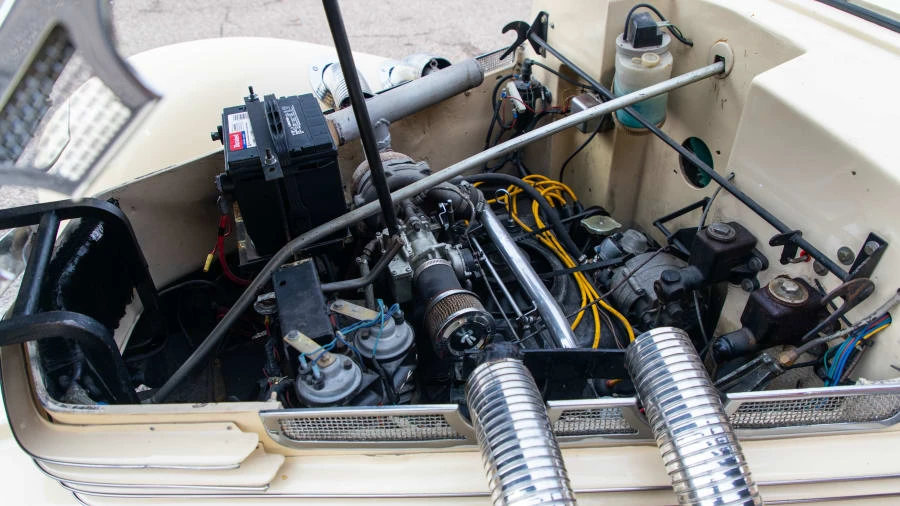 1966 Cord 810 & 812 - Image 6 of 14