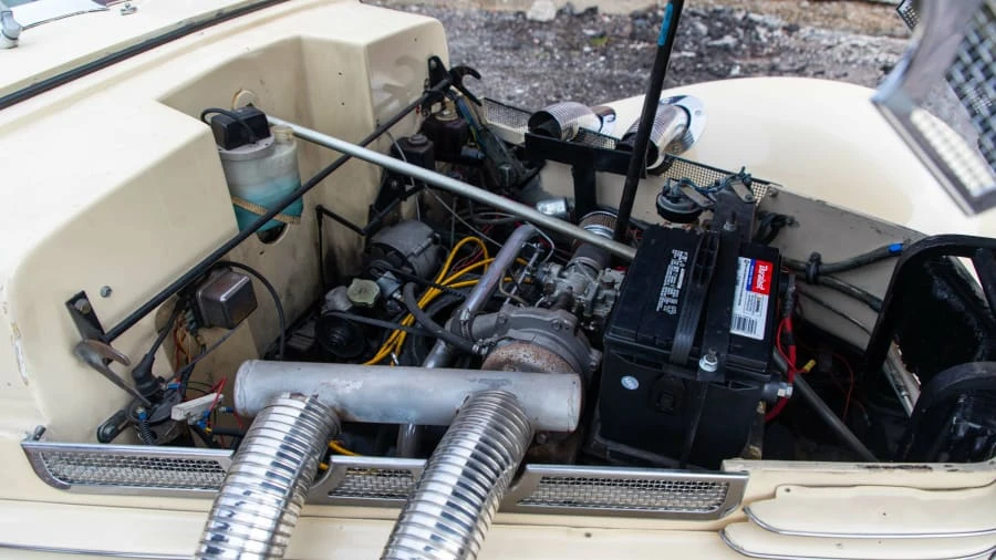 1966 Cord 810 & 812 - Image 7 of 14