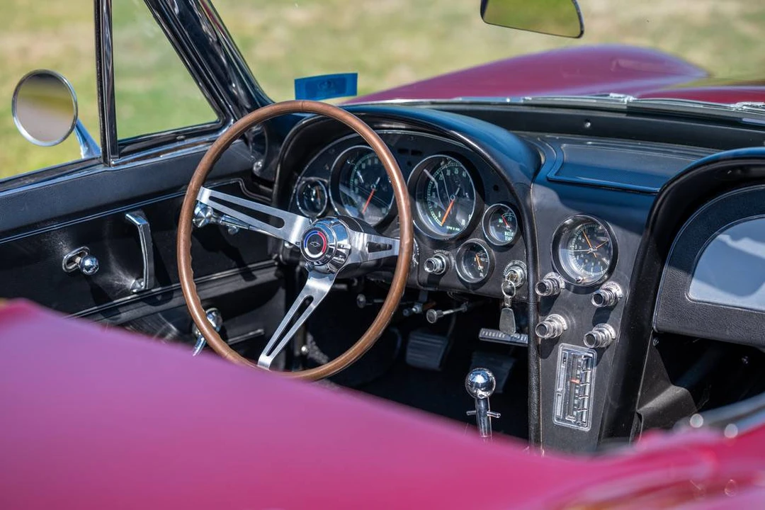 1966 Chevrolet Corvette C2 427 - Image 9 of 24