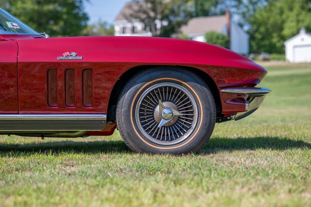 1966 Chevrolet Corvette C2 427 - Image 8 of 24