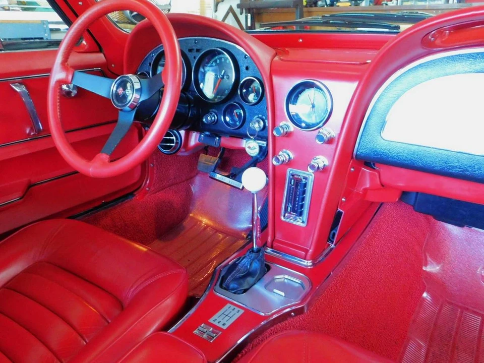 1966 Chevrolet Corvette C2 427 - Image 15 of 24