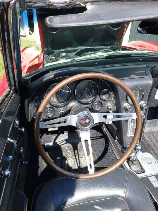 1966 Chevrolet Corvette C2 - Image 13 of 15