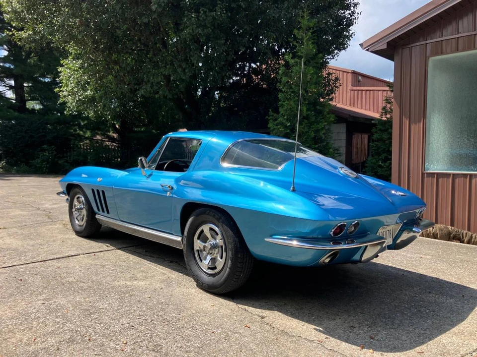 1966 Chevrolet Corvette C2 - Image 6 of 16