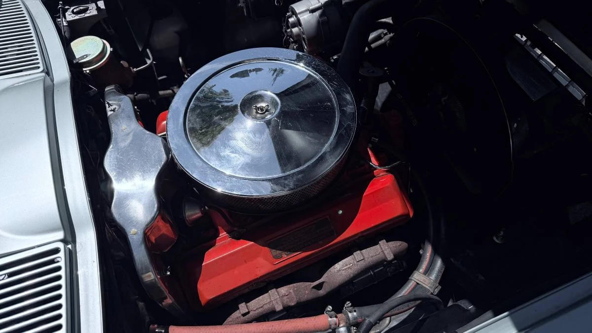 1966 Chevrolet Corvette C2 - Image 17 of 24