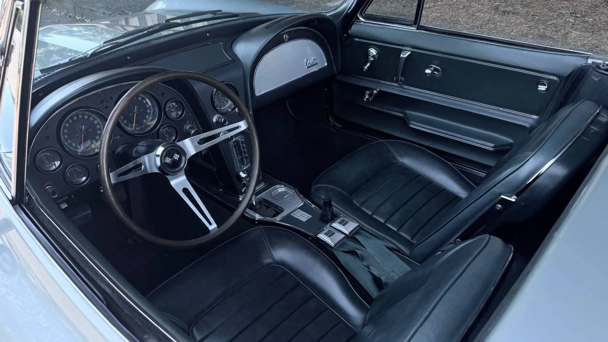 1966 Chevrolet Corvette C2 - Image 5 of 24