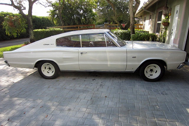1966 Dodge Charger Hemi 1st Gen - Image 5 of 5