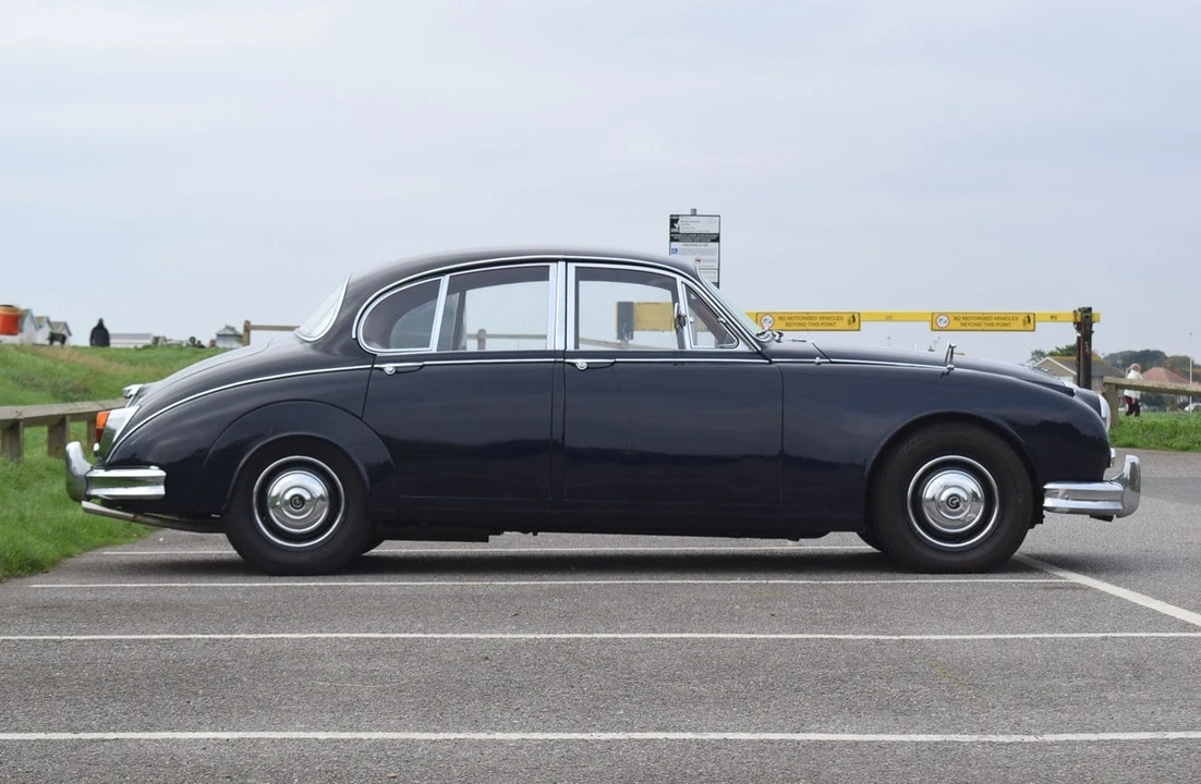 1966 Daimler SP250 - Image 6 of 30