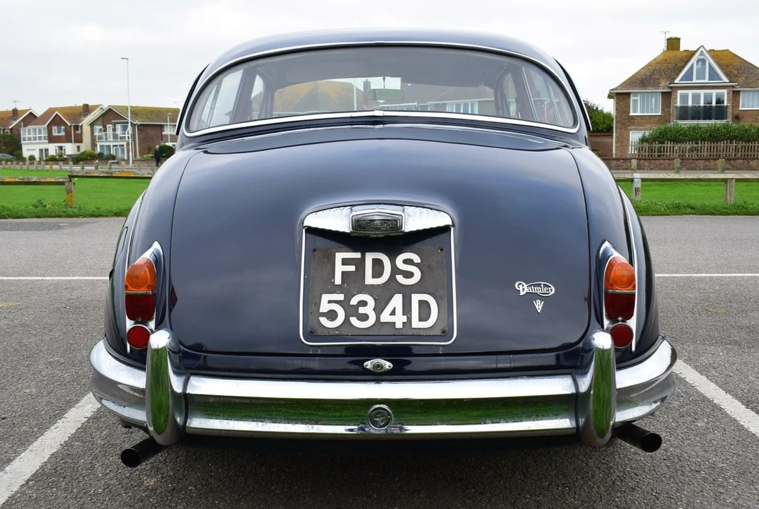 1966 Daimler SP250 - Image 9 of 30