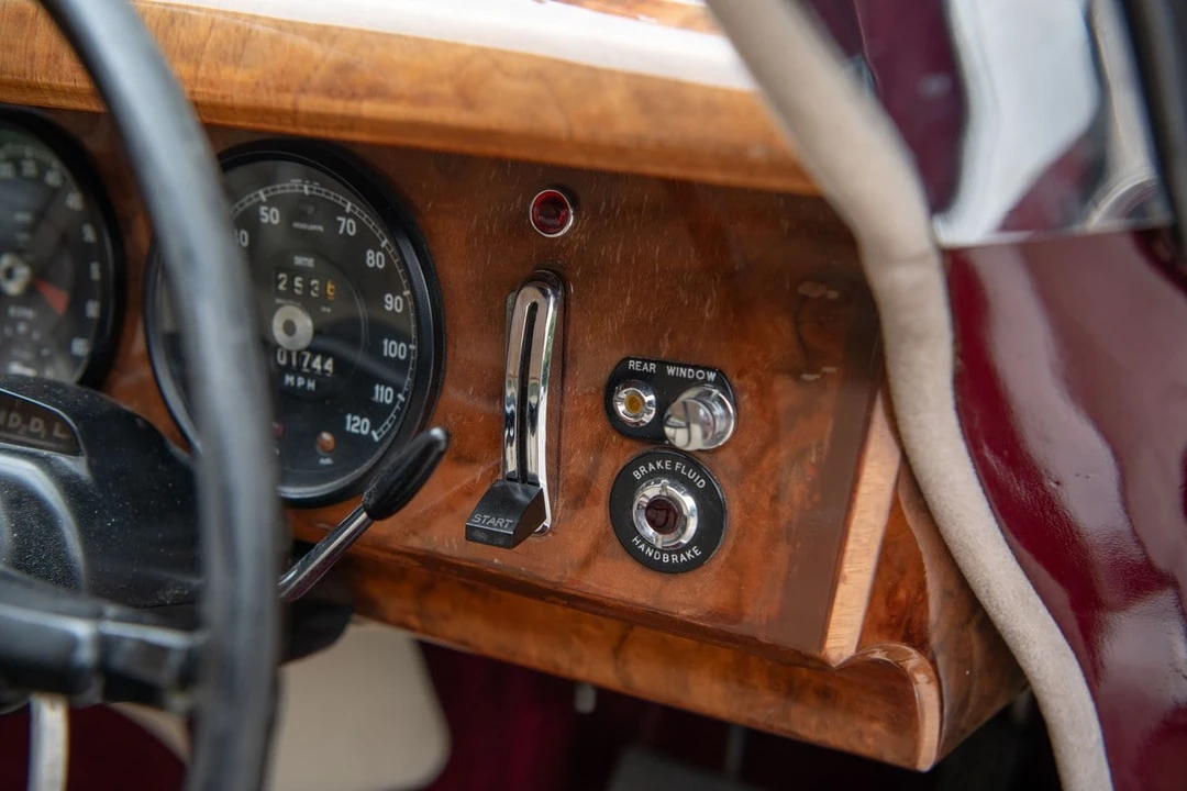 1966 Daimler SP250 - Image 24 of 30