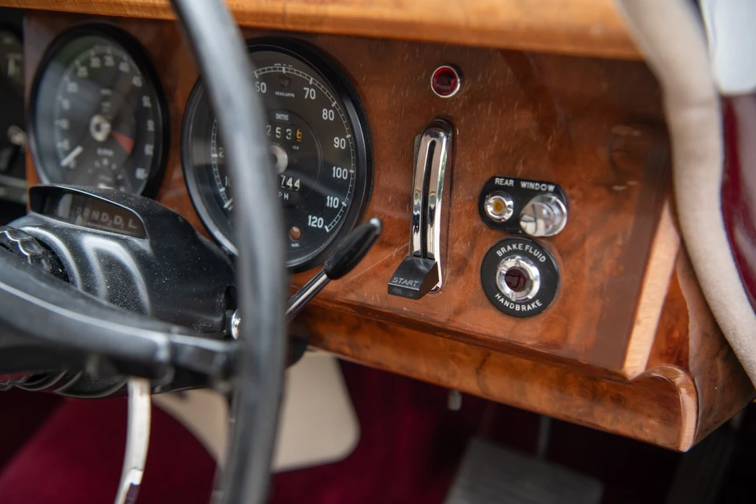 1966 Daimler SP250 - Image 25 of 30