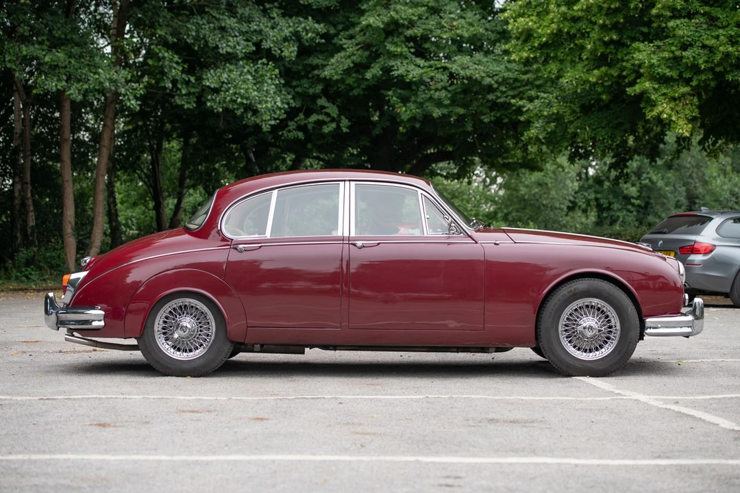 1966 Daimler SP250 - Image 10 of 30