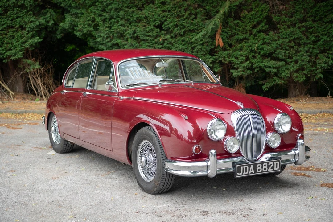 1966 Daimler SP250 - Image 8 of 30