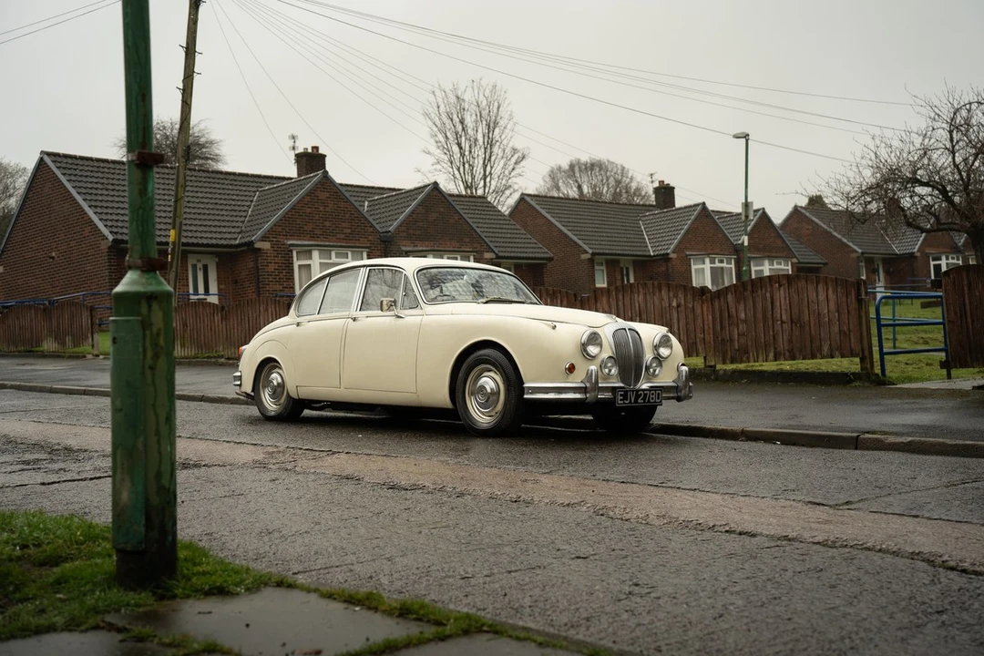 1966 Daimler SP250 - Image 7 of 30