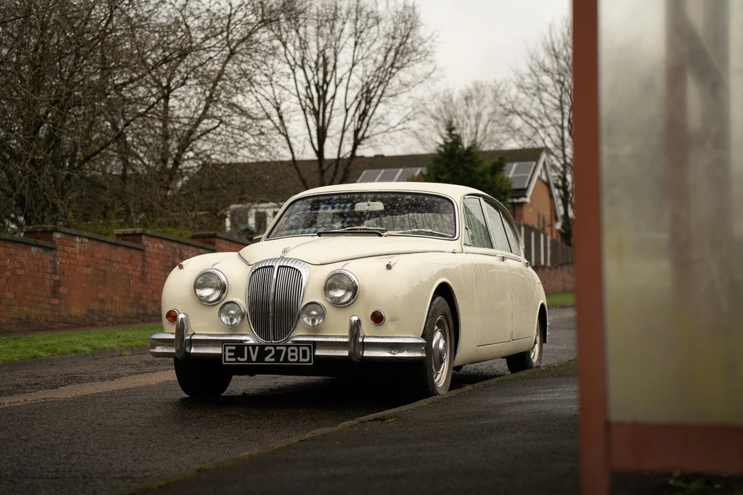 1966 Daimler SP250 - Image 4 of 30