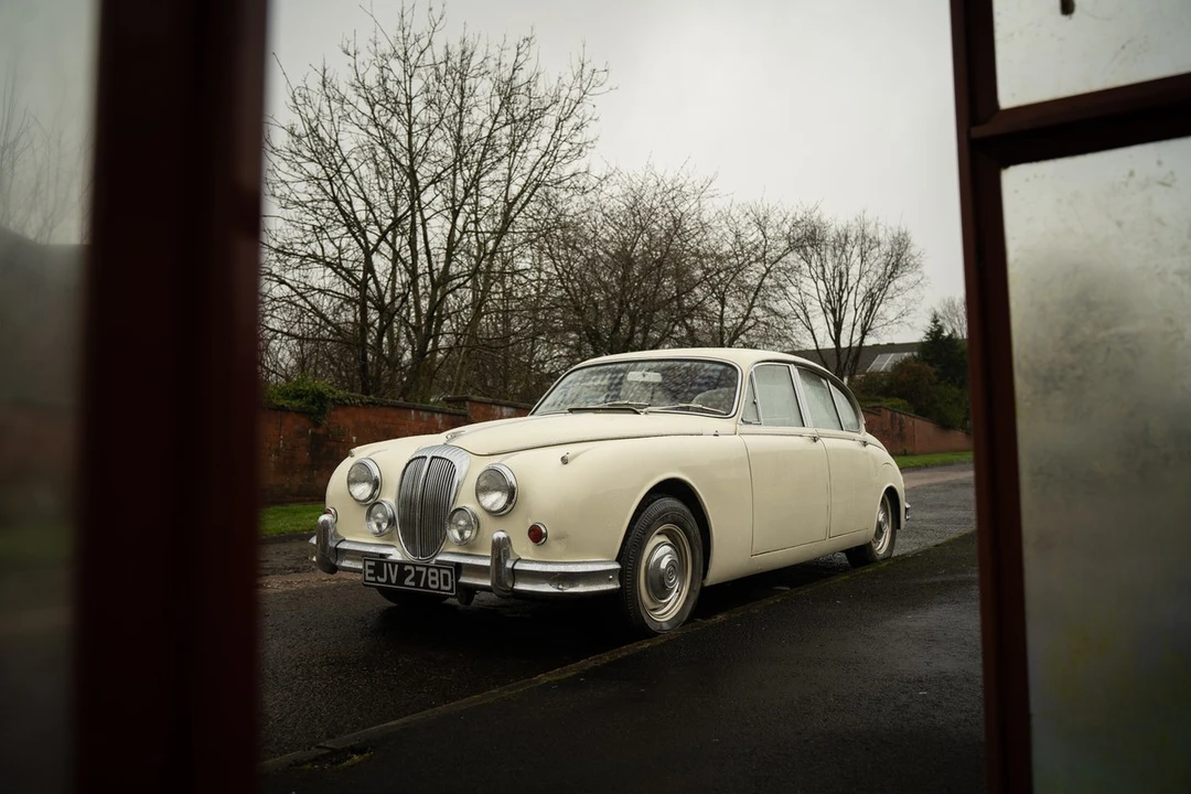 1966 Daimler SP250 - Image 5 of 30