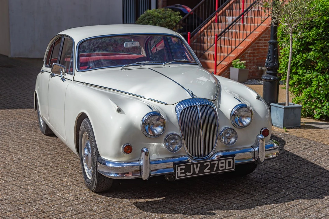 1966 Daimler - Image 28 of 30