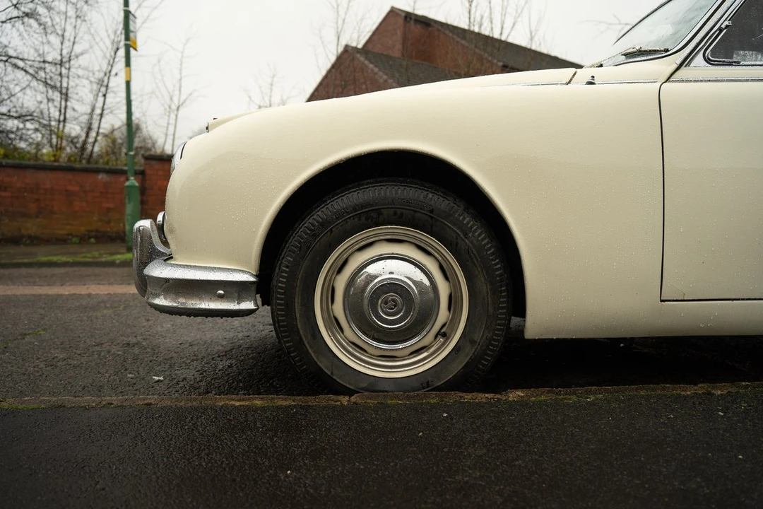 1966 Daimler SP250 - Image 16 of 30