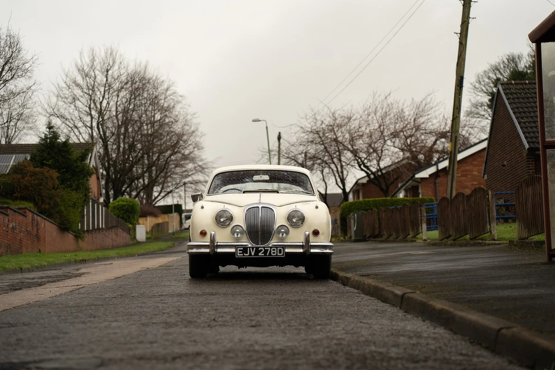 1966 Daimler SP250 - Image 3 of 30