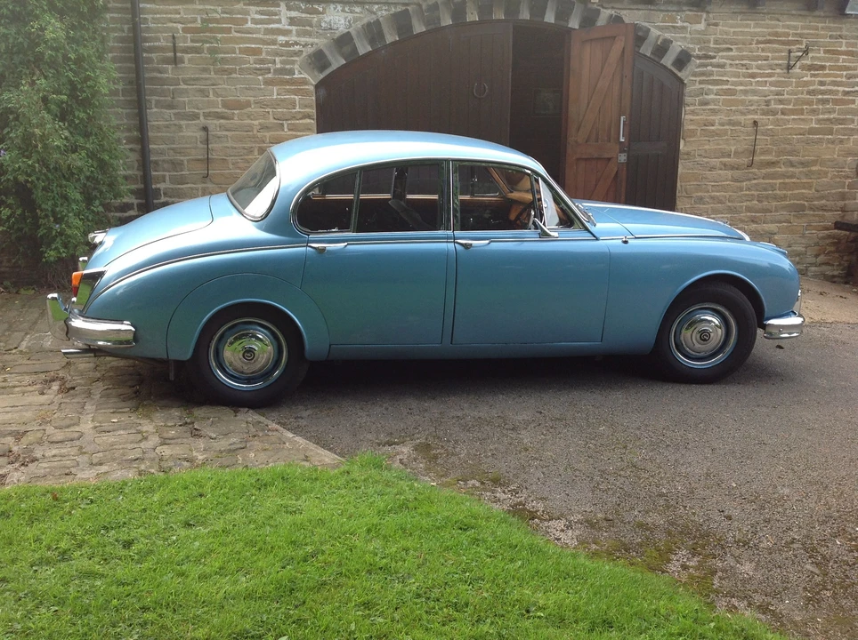 1966 Daimler - Image 3 of 4