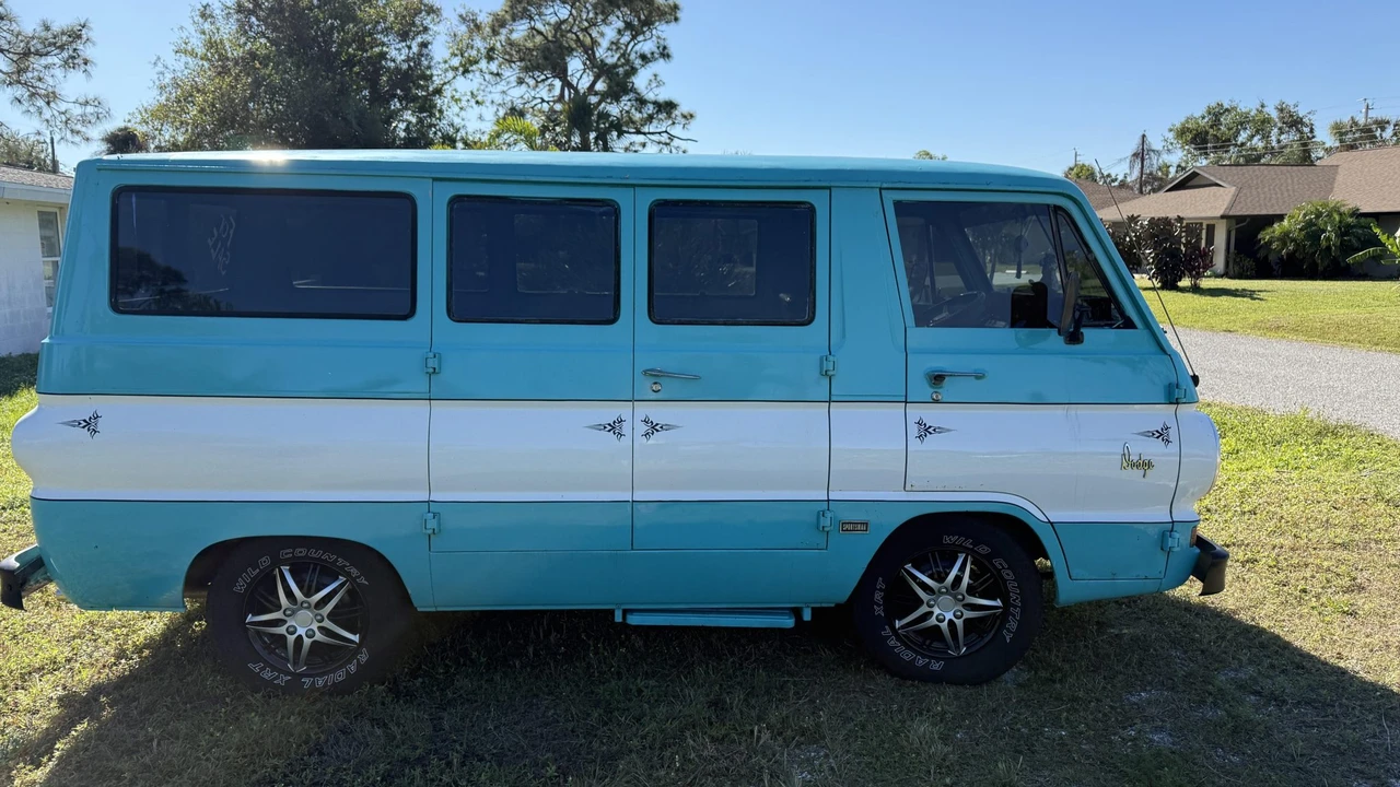 1966 Dodge A100 - Image 7 of 31